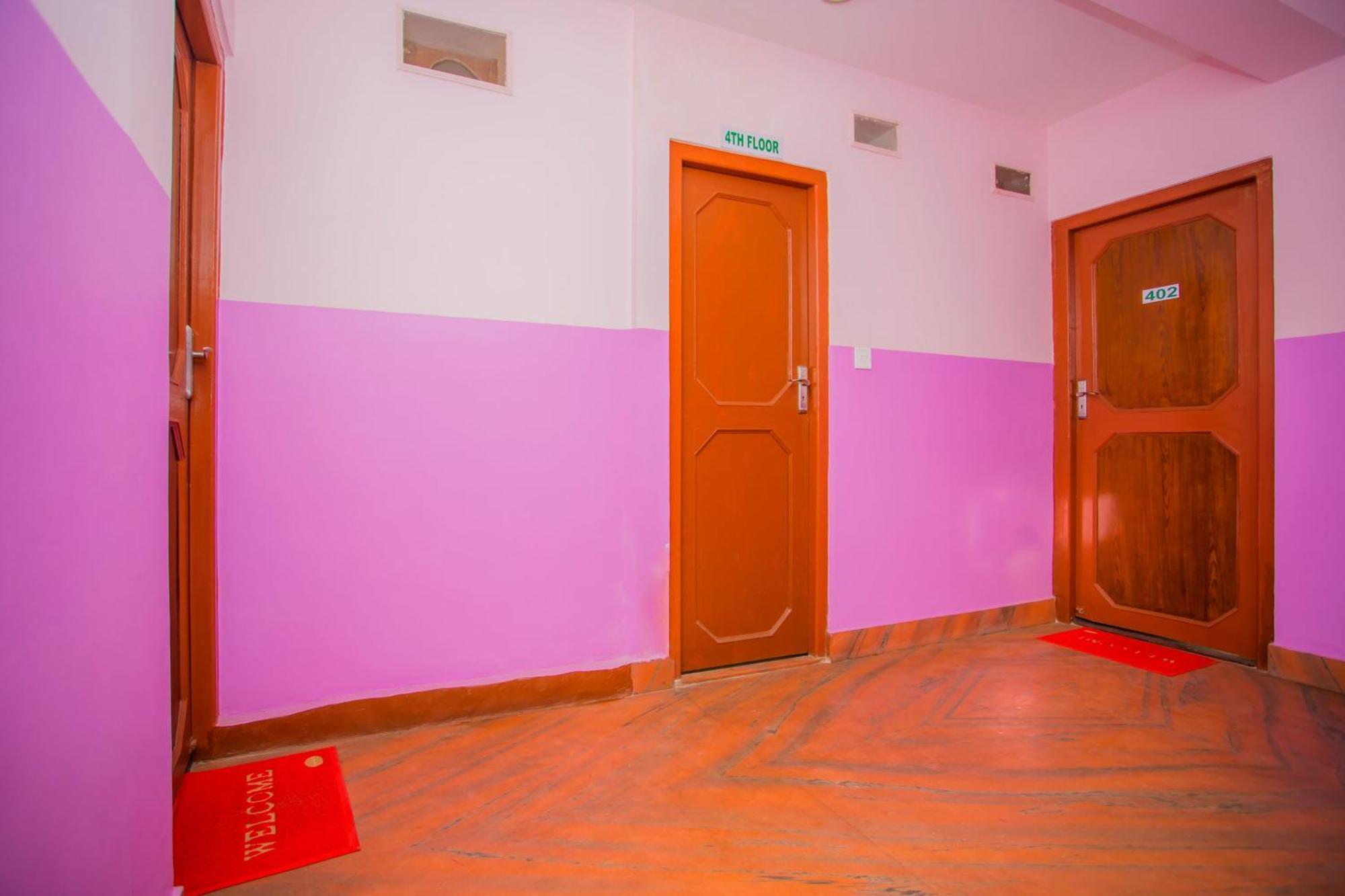 Oyo 297 Hotel Aayam Катманду Екстер'єр фото