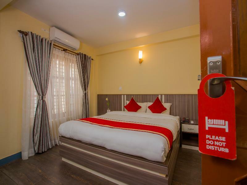 Oyo 297 Hotel Aayam Катманду Екстер'єр фото